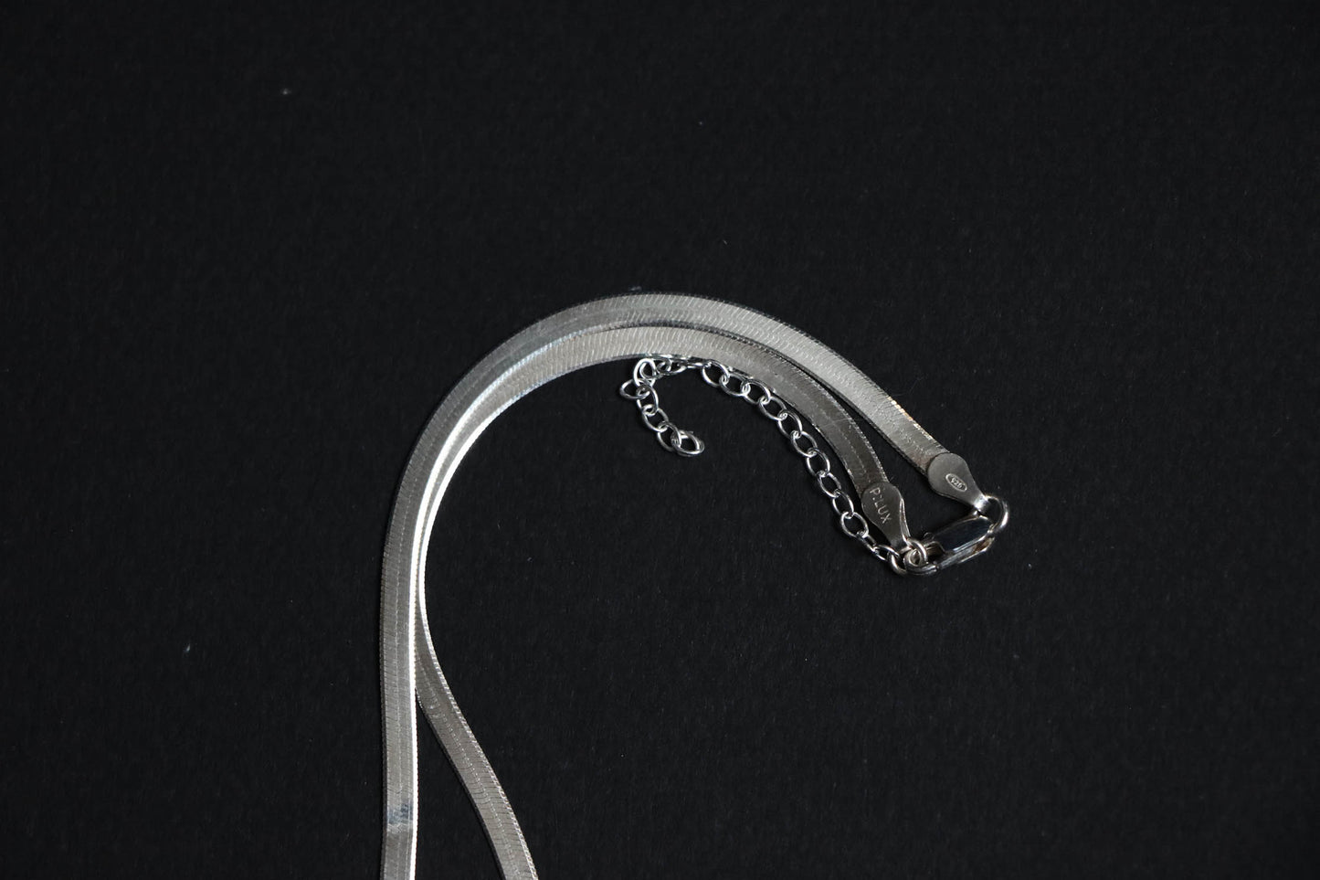 Herringbone hashtag pearl necklace
