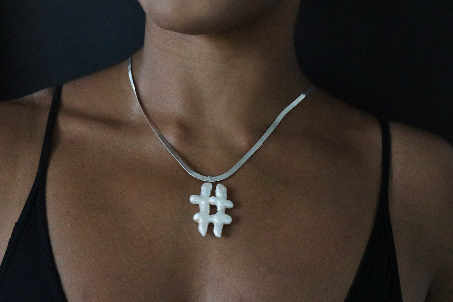 Herringbone hashtag pearl necklace
