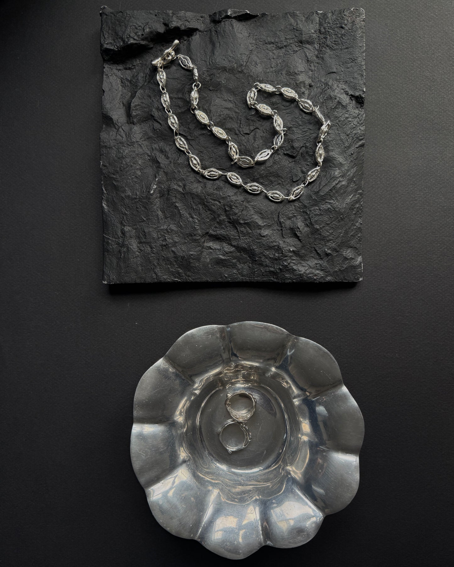 Gaze Choker